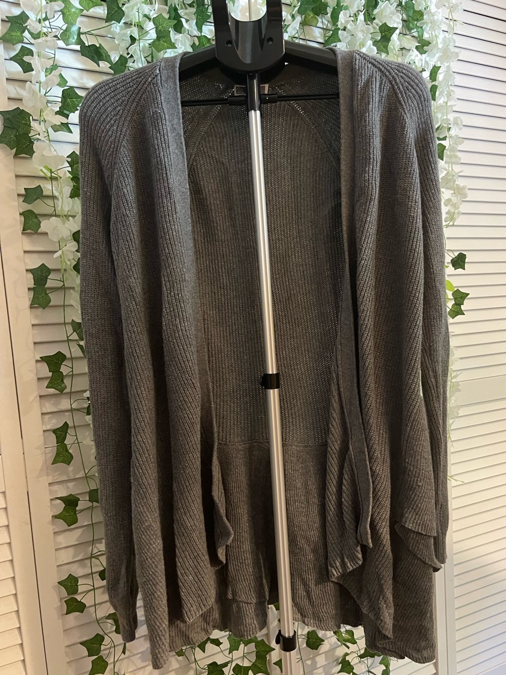 Chelsea28 Charcoal Open-Front Ribbed Cardigan